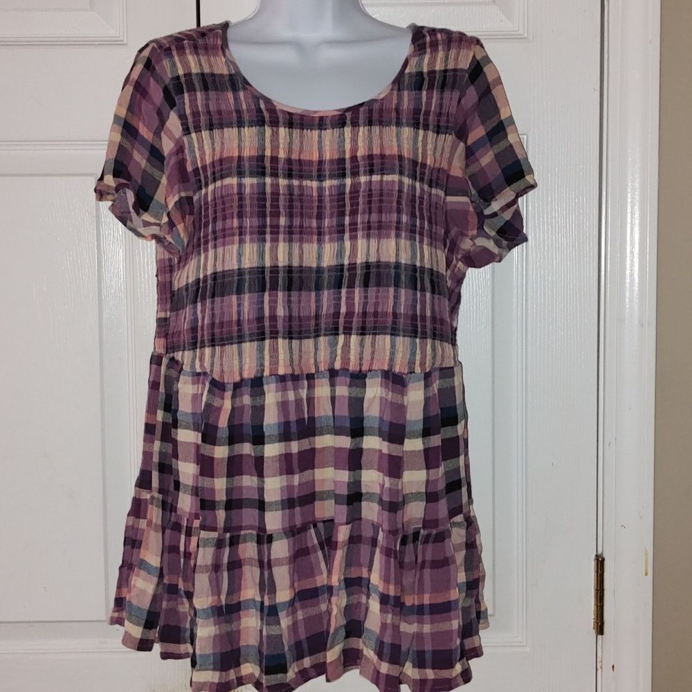 Torrid purple pink smocked upper half top Sz 1 (14) EUC